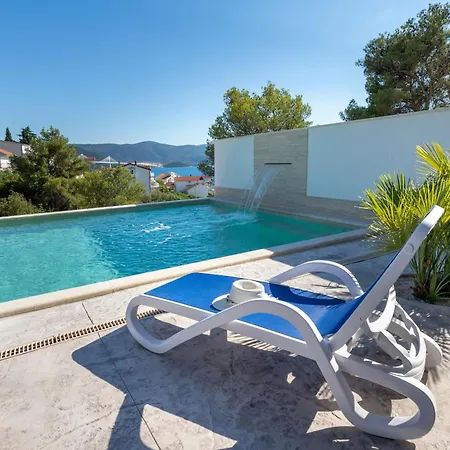 Vila Delux View Komarna