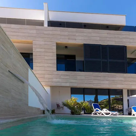 Delux View Vila Komarna