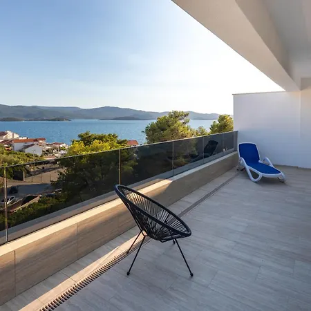 Delux View Villa *