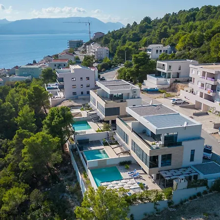 Delux View * Komarna