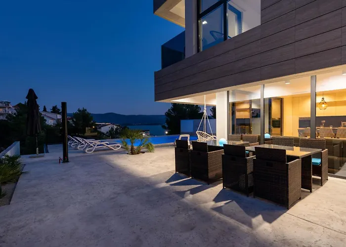 Delux View * קומרנה