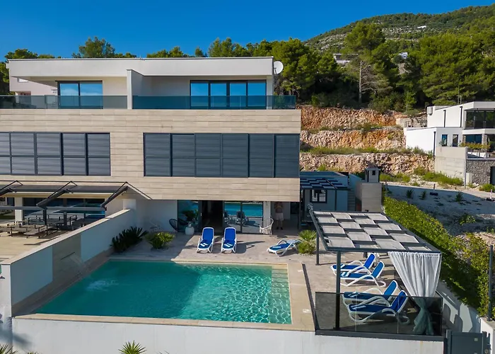 Delux View וילה *